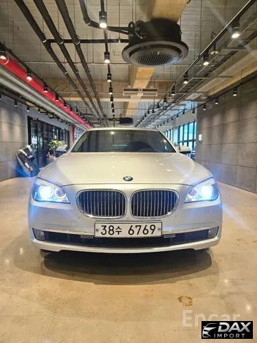 BMW 7-Series 740i