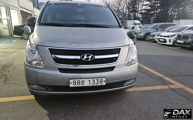 Hyundai Starex 5-Seater VAN