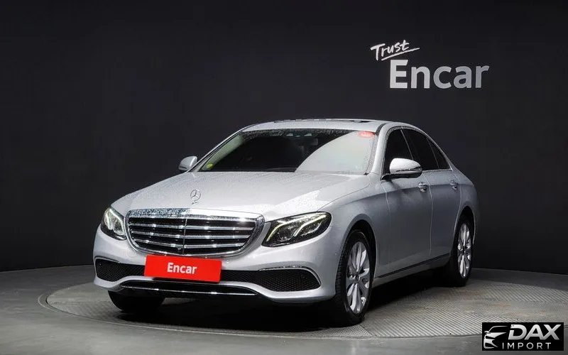 Mercedes-Benz E-Class E300 4MATIC Exclusive