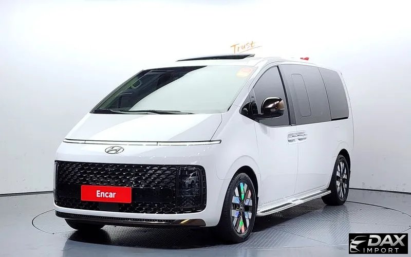 Hyundai Staria 4WD Lounge 9-Seater