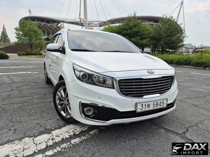 Kia Canival 9-seater Noblesse