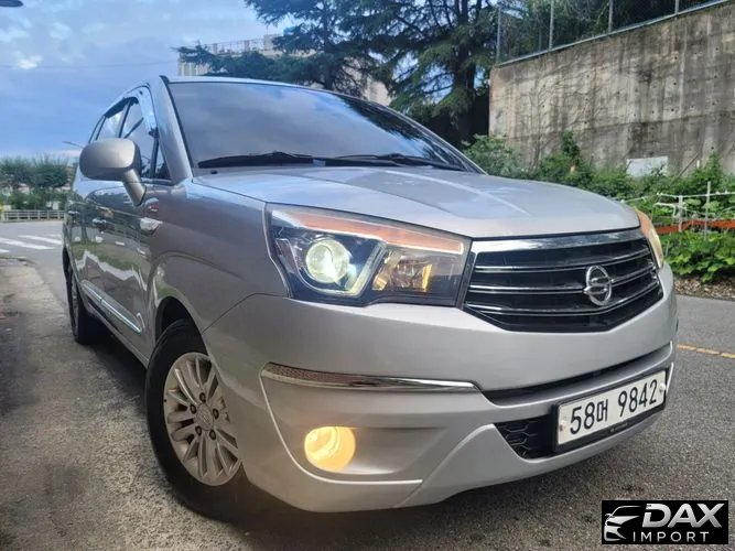 KG_Mobility_Ssangyong KORANDO 4WD LT 9-seater