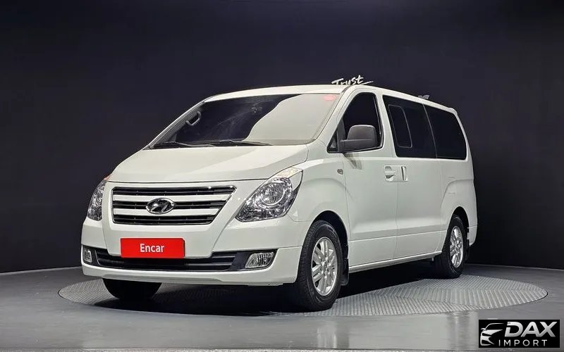 Hyundai Starex 12-Seater Wagon