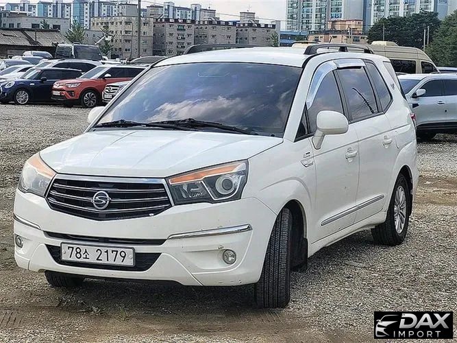 KG_Mobility_Ssangyong KORANDO 4WD GT 11-seater