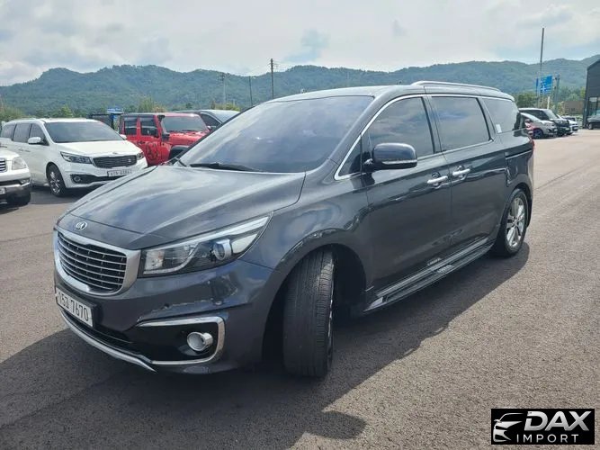 Kia Canival 9-seater Noblesse