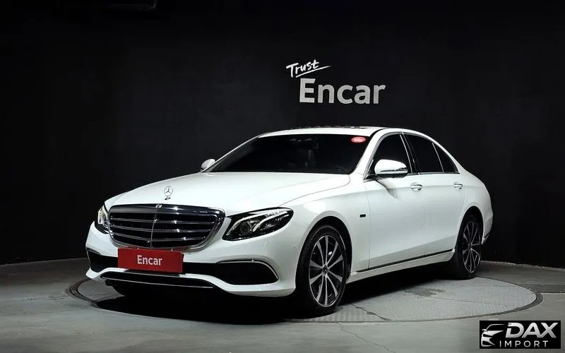 Mercedes-Benz E-Class E300e 4MATIC Exclusive