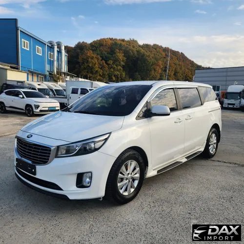 Kia Canival 6-seater Wheelchair lift