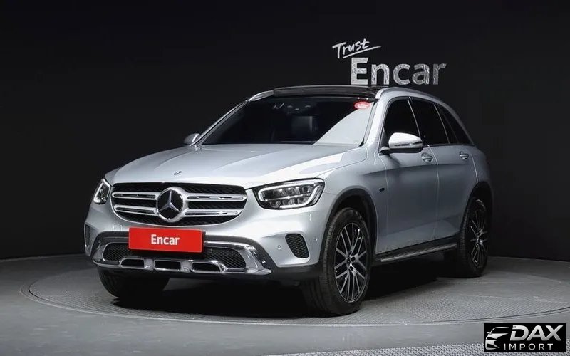 Mercedes-Benz GLC-Class GLC300e 4MATIC