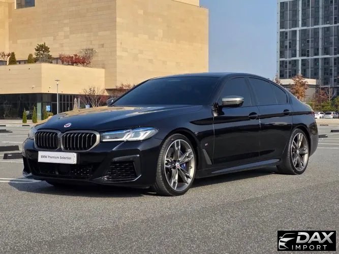 BMW 5-Series M550i xDrive