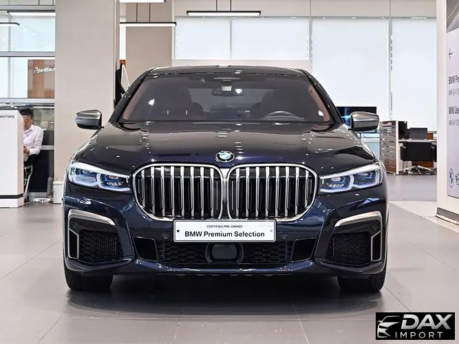 BMW 7-Series M760Li xDrive