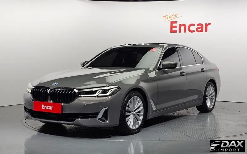 BMW 5-Series 520i Luxury