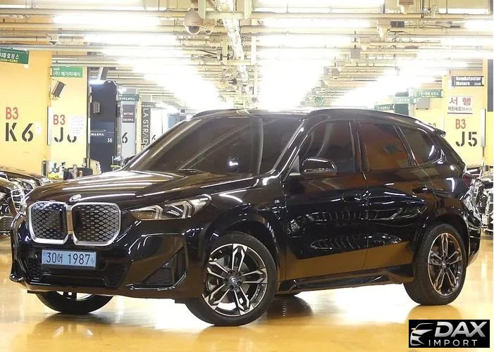 BMW iX1 xDrive 30 M Sport