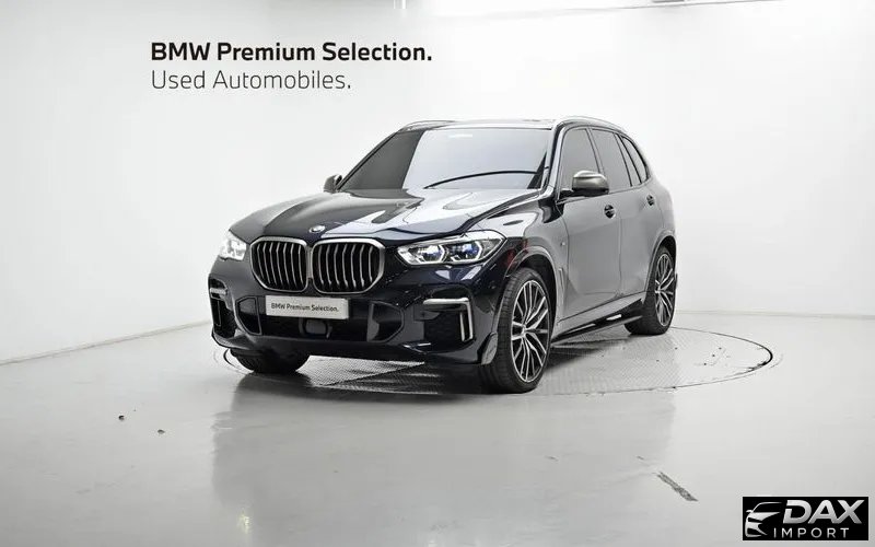BMW X5 M50i