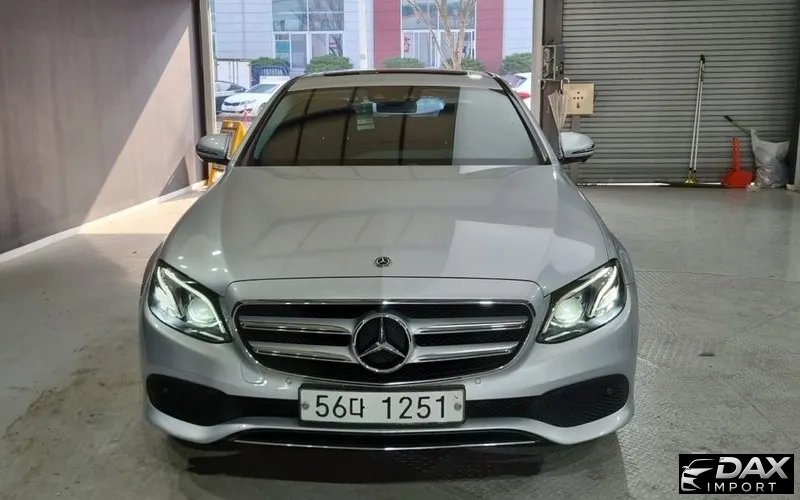 Mercedes-Benz E-Class E300 4MATIC Avnatgarde