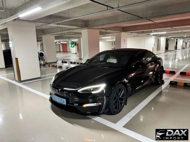 Tesla Model S AWD
