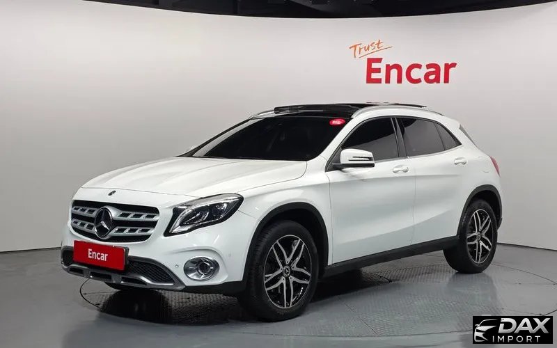 Mercedes-Benz GLA-Class GLA220