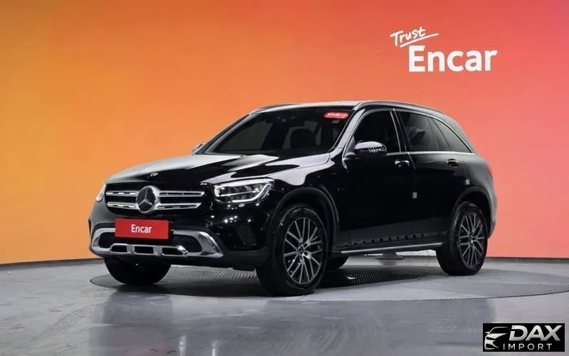 Mercedes-Benz GLC-Class GLC300e 4MATIC