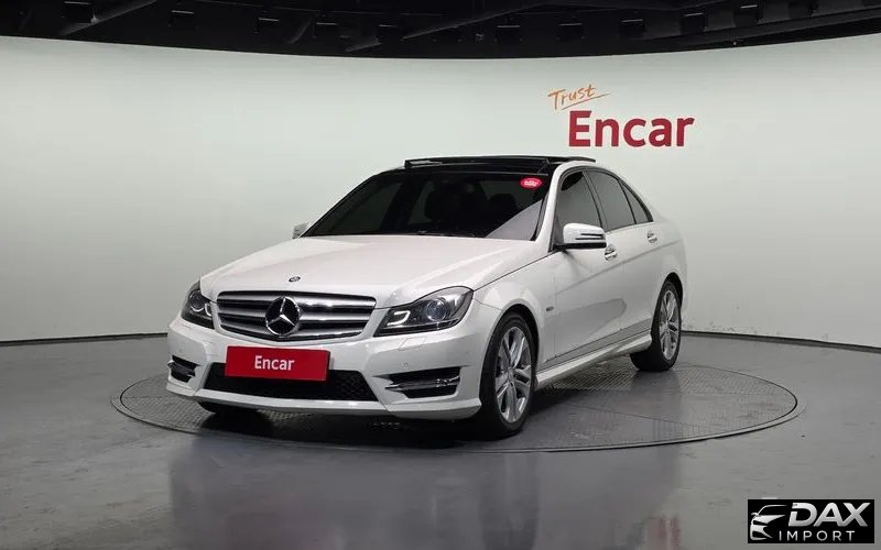 Mercedes-Benz C-Class C200 CGI AVANTGARDE