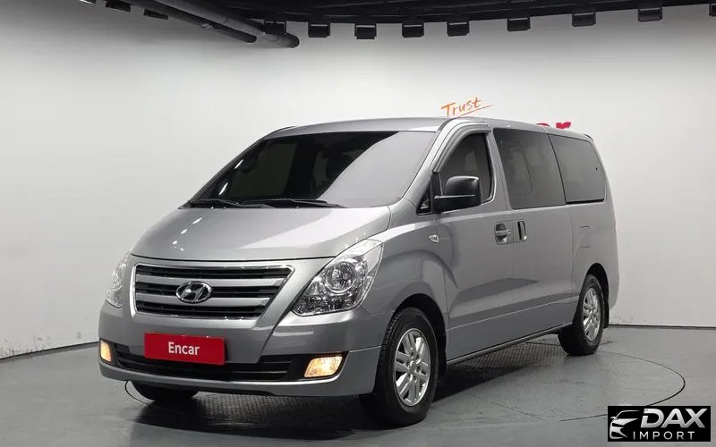 Hyundai Starex 12-Seater Wagon