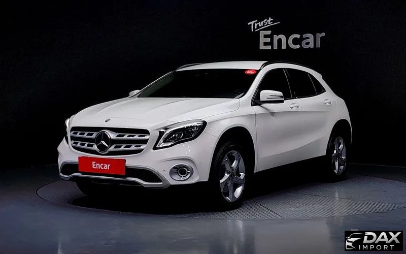 Mercedes-Benz GLA-Class GLA220