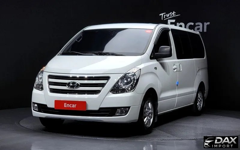 Hyundai Starex 12-Seater Wagon
