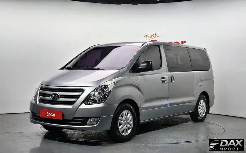Hyundai Starex 12-Seater Wagon
