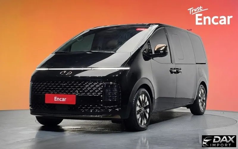 Hyundai Staria 4WD Lounge 9-Seater