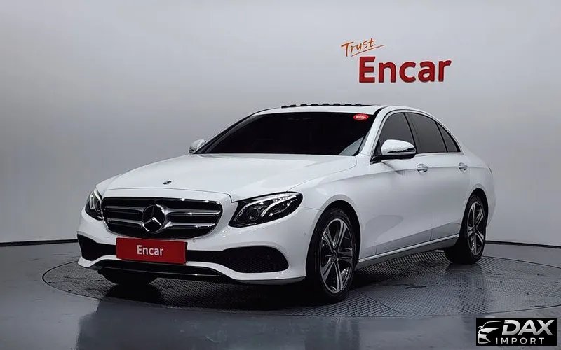 Mercedes-Benz E-Class E300 4MATIC Avnatgarde