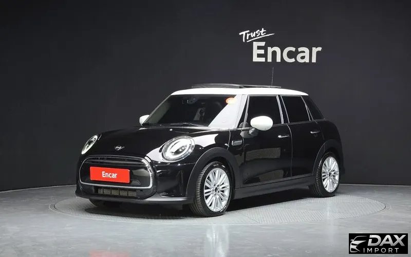 Mini Cooper 5-Door Classic Plus