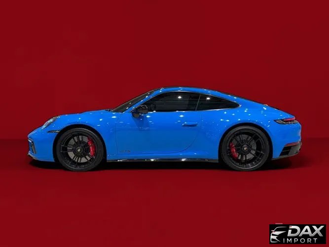 Porsche 911 Carrera 4 GTS