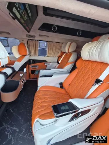 Kia Canival 9-Seater Prestige