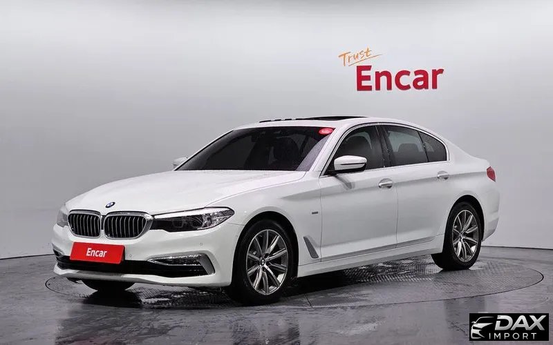 BMW 5-Series 520i Luxury