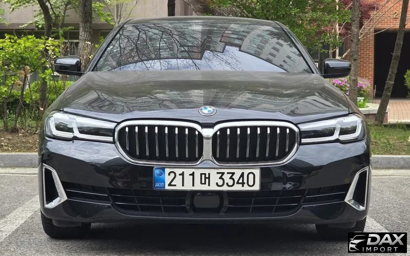 BMW 5-Series 520i Luxury