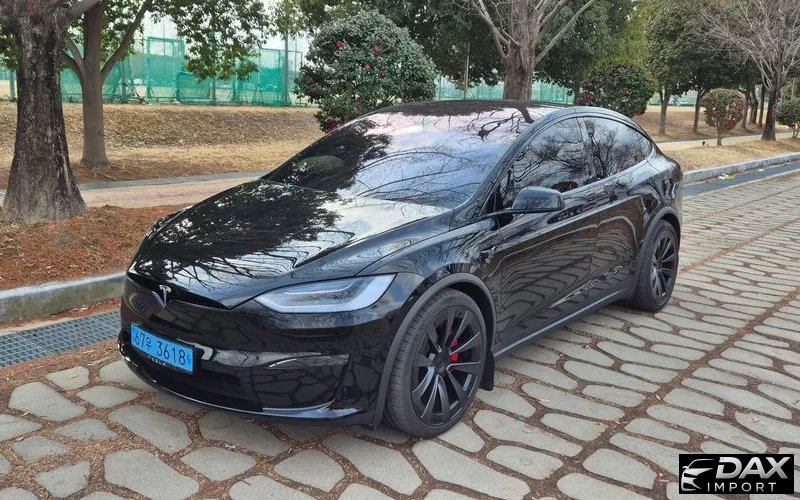 Tesla Model X Plaid