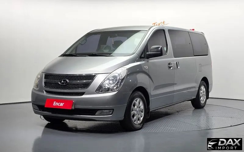 Hyundai Starex 11-Seater Wagon