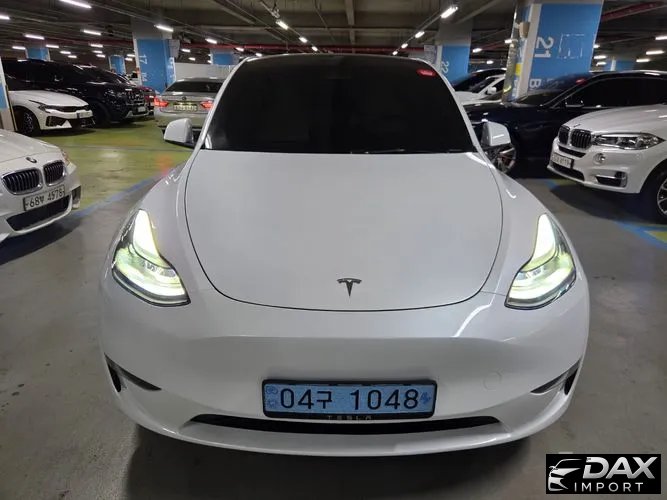 Tesla Model Y Long Range