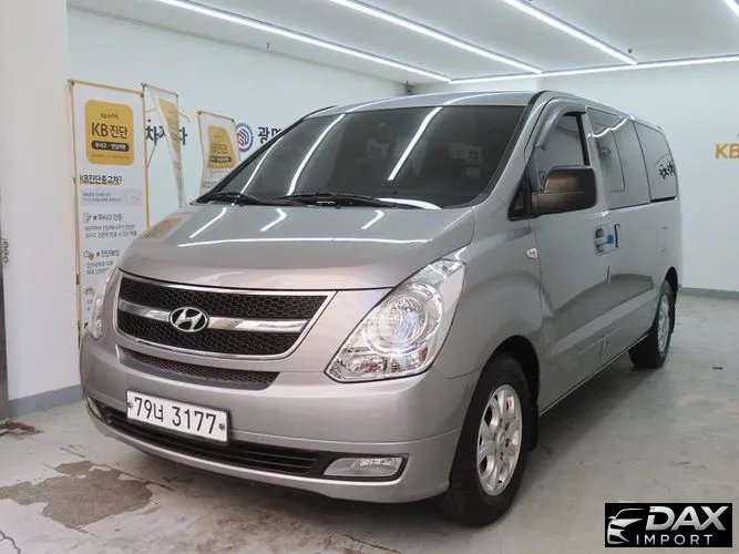 Hyundai Starex 12-Seater Wagon