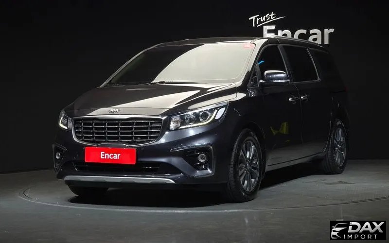 Kia Canival 9-Seater Luxury
