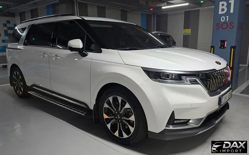 Kia Canival 9-Seater Signature