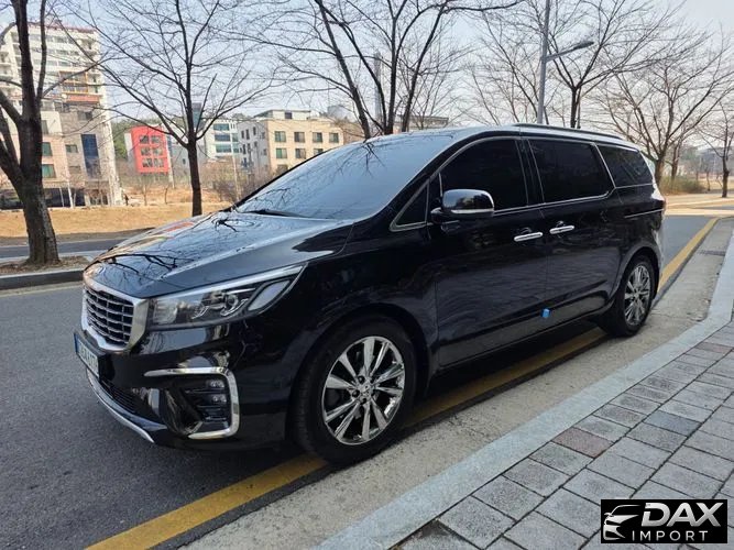 Kia Canival 7-Seater Limousine