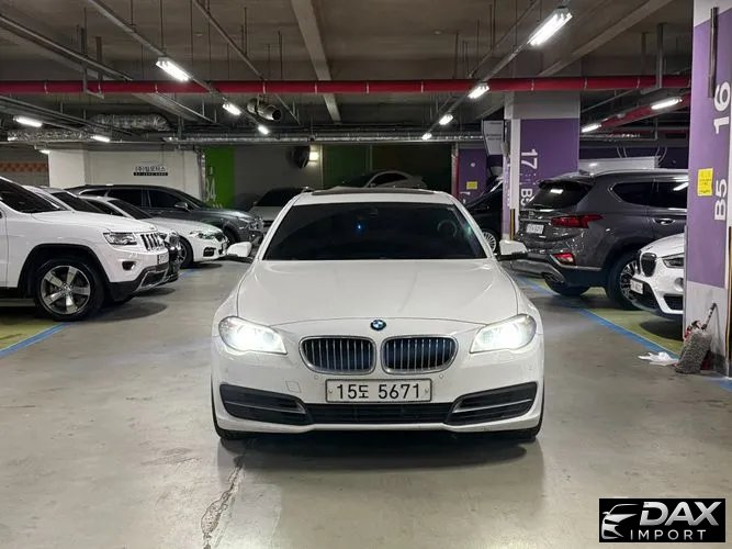 BMW 5-Series 528i