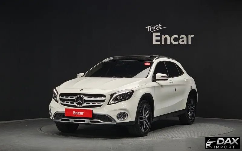 Mercedes-Benz GLA-Class GLA220 Premium