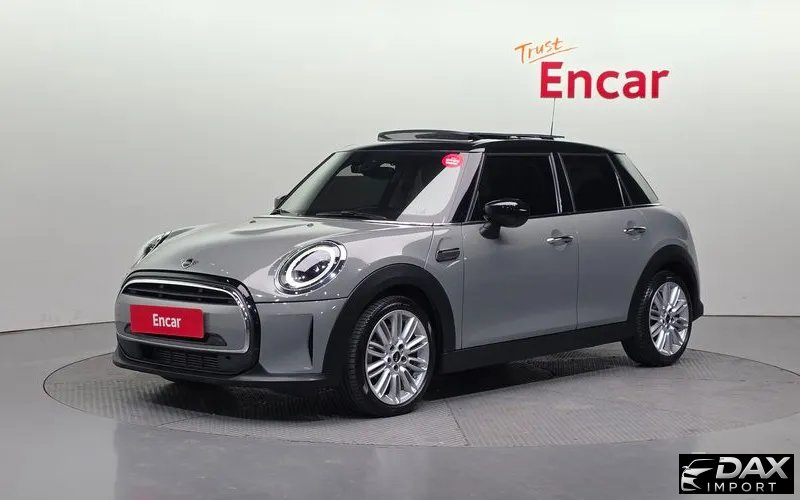 Mini Cooper 5-Door Classic Plus