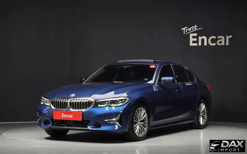 BMW 3-Series 320i Luxury