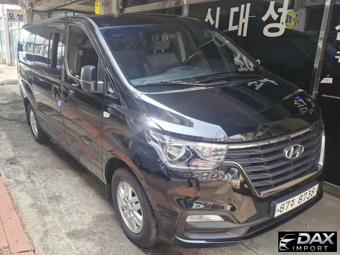 Hyundai Starex Van 5-Seater
