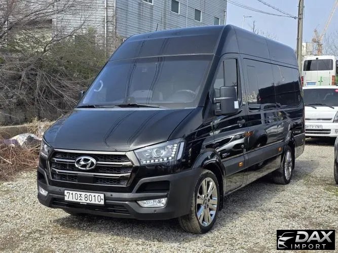 Hyundai Solati 15-seater