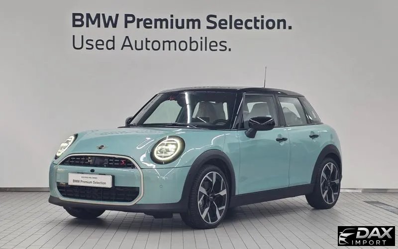 Mini Cooper 5 Door Favoured