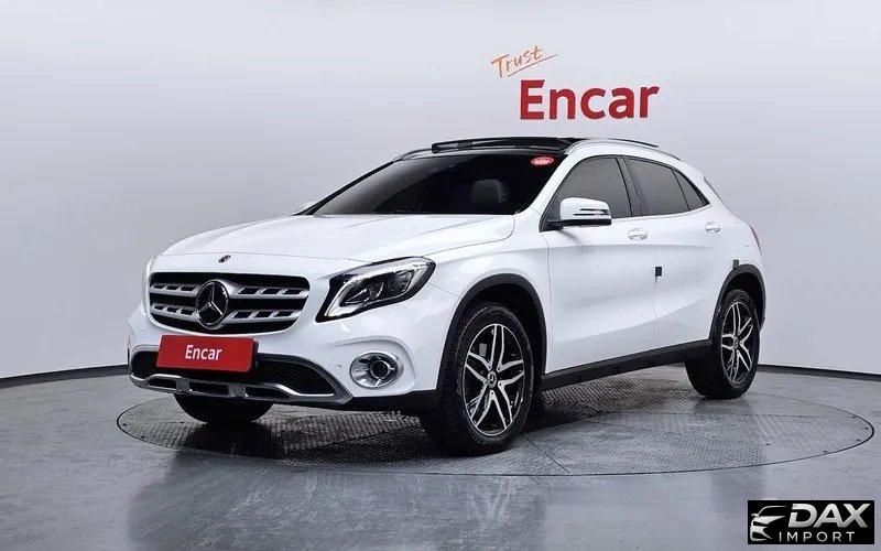 Mercedes-Benz GLA-Class GLA220 Premium