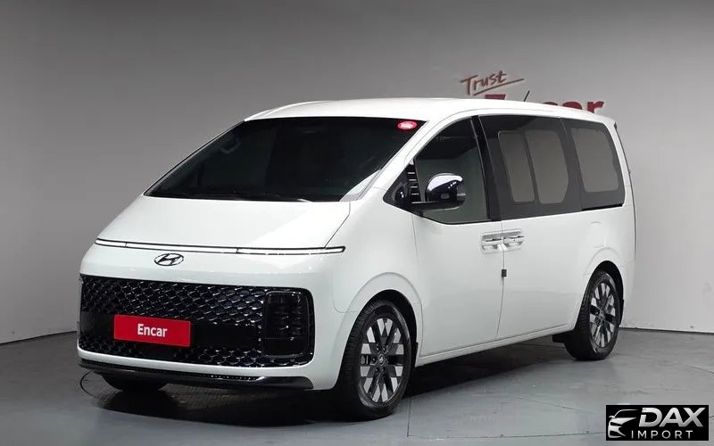 Hyundai Staria L3.5 Lounge 9-Seater