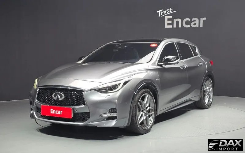 Infiniti Q30 2.0 Pure